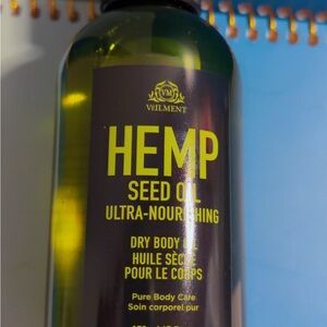 Veilment Hemp Seed Oil Ultra-Nourishing Dry Body Oil - Green